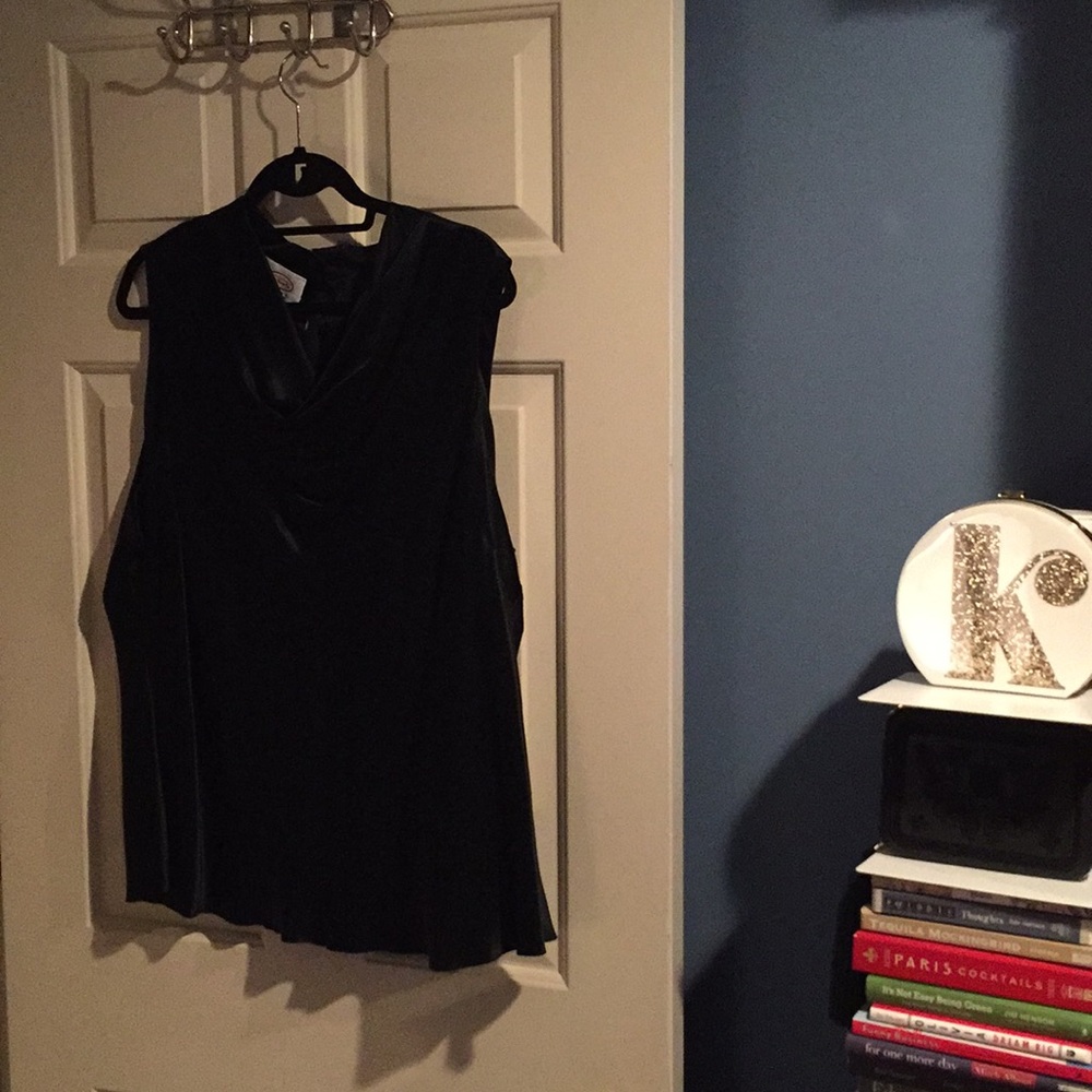 Talbots Black Sleeveless Blouse